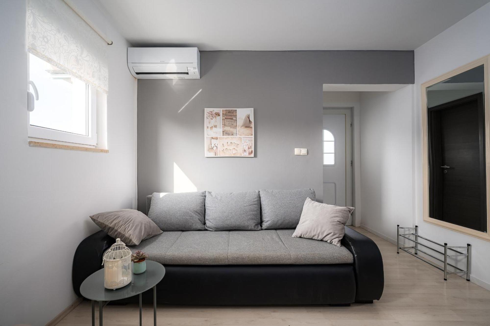 Charming Apartments Rose 1&2 With Pool 포레치 외부 사진