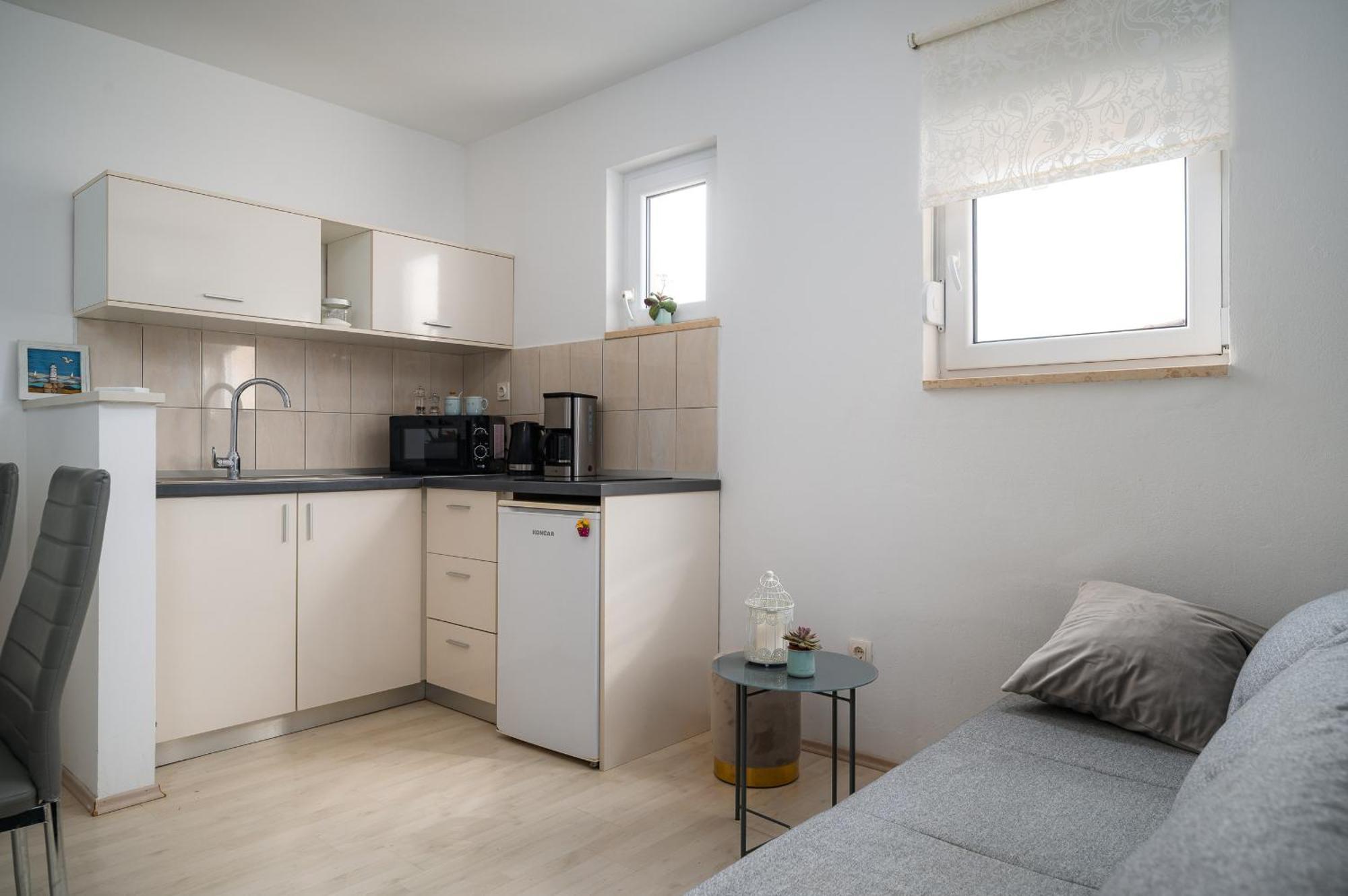 Charming Apartments Rose 1&2 With Pool 포레치 외부 사진